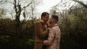 mariage couleur sous la pluie fun