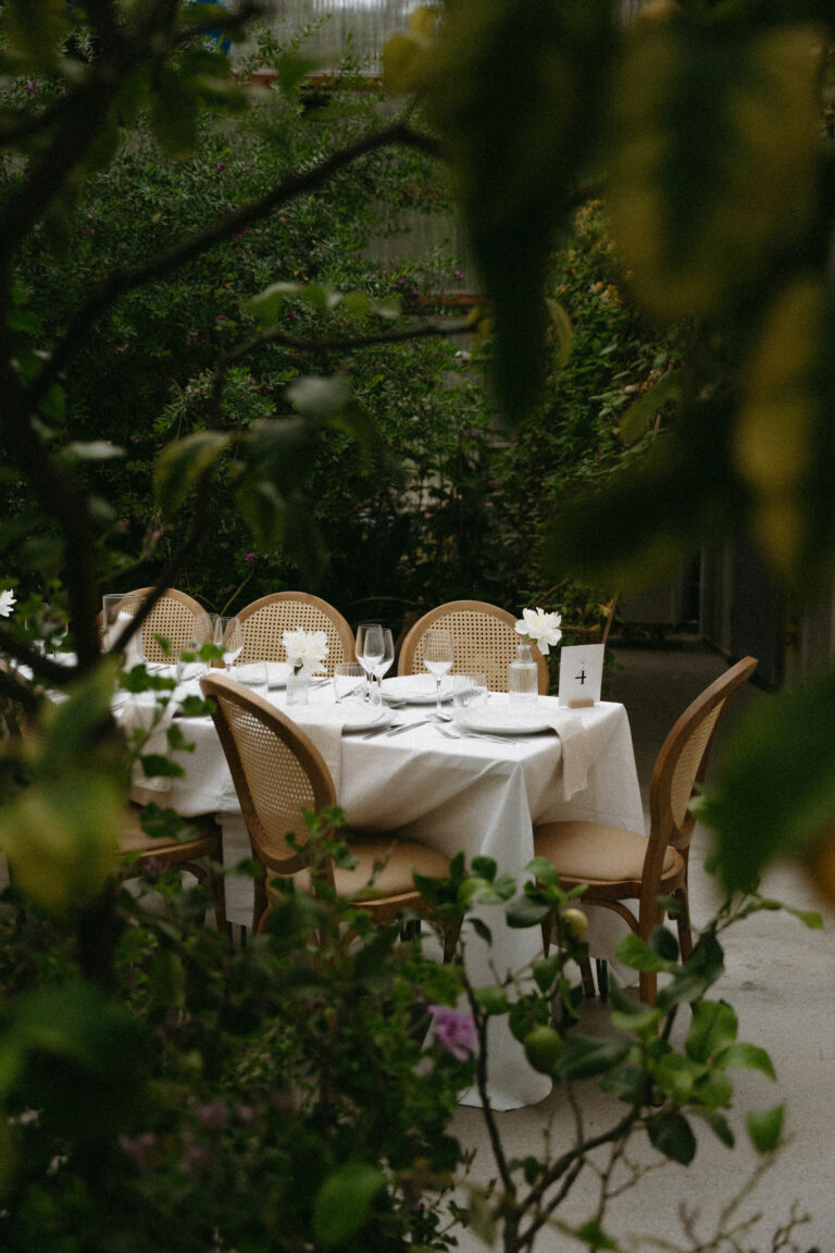 table de mariage fleurs naturelles