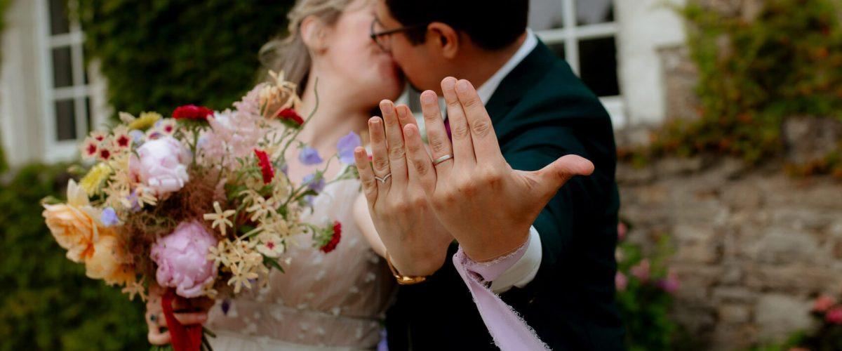 couple amoureux bague
